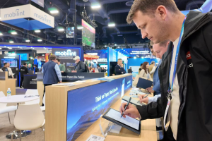 Chinese e-reader brand showcases technological breakthroughs at CES 2026