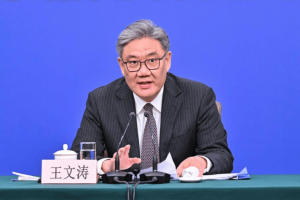 China looks to increase imports to achieve trade balance