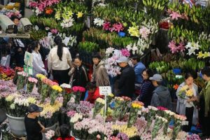 Transitioning from large consumer market to strong consumer economy