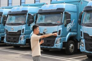 Industrial firms boost sales via livestreaming